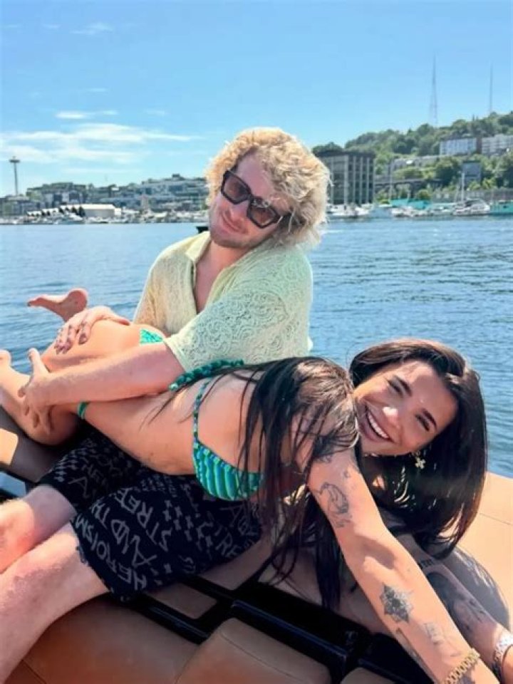 Who is Ari Kytsya? Unpacking the Many Facets of 'Ari' in Today's World